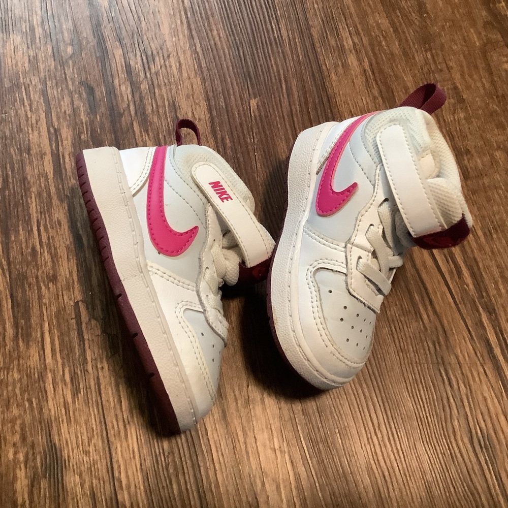 Nike Court Borough‎ children’s pink/white mid 2 sneakers size 6c